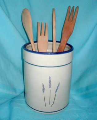 Tool Crock in Impressed Lavender/Blue trim